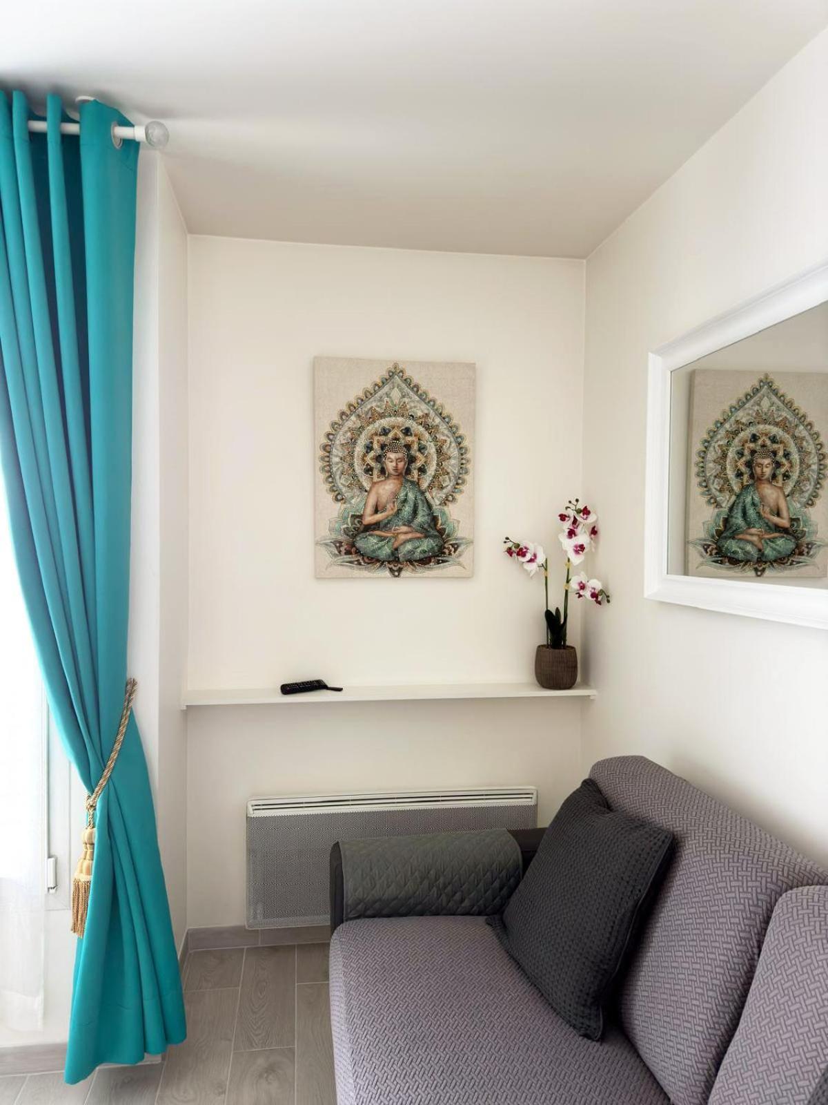Appartement Magnolia 40M2, Parking Et Wifi Gratuit Монтеврен Екстериор снимка