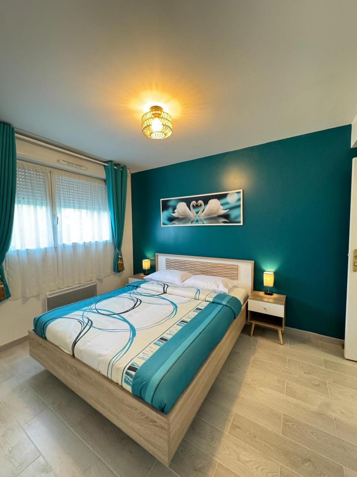 Appartement Magnolia 40M2, Parking Et Wifi Gratuit Монтеврен Екстериор снимка